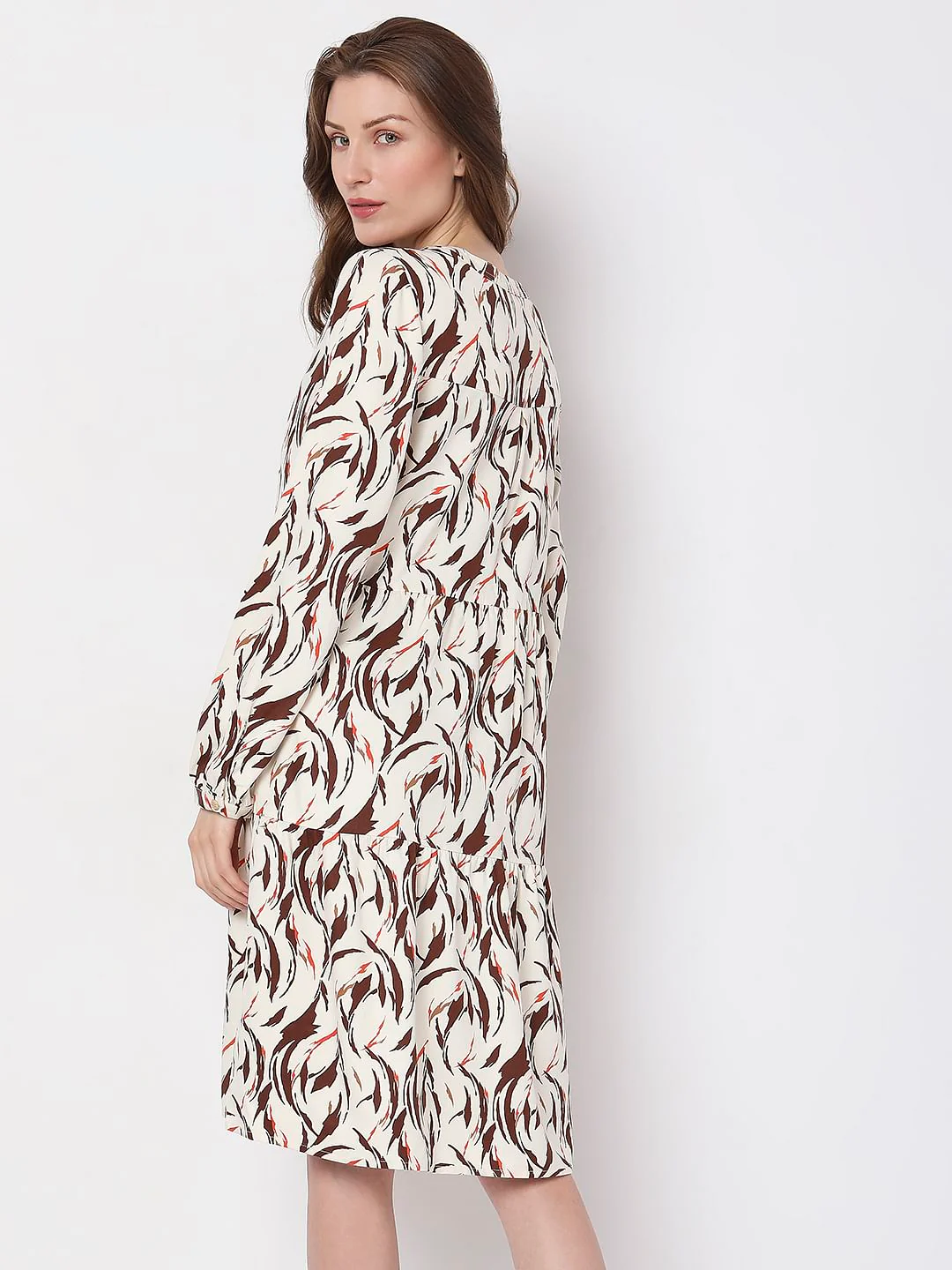 White Abstract Print Tiered Dress - Image 4