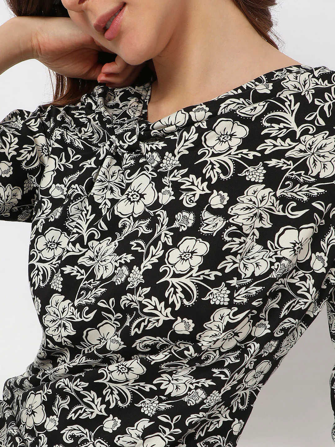 Black Floral Print Midi Dress - Image 5