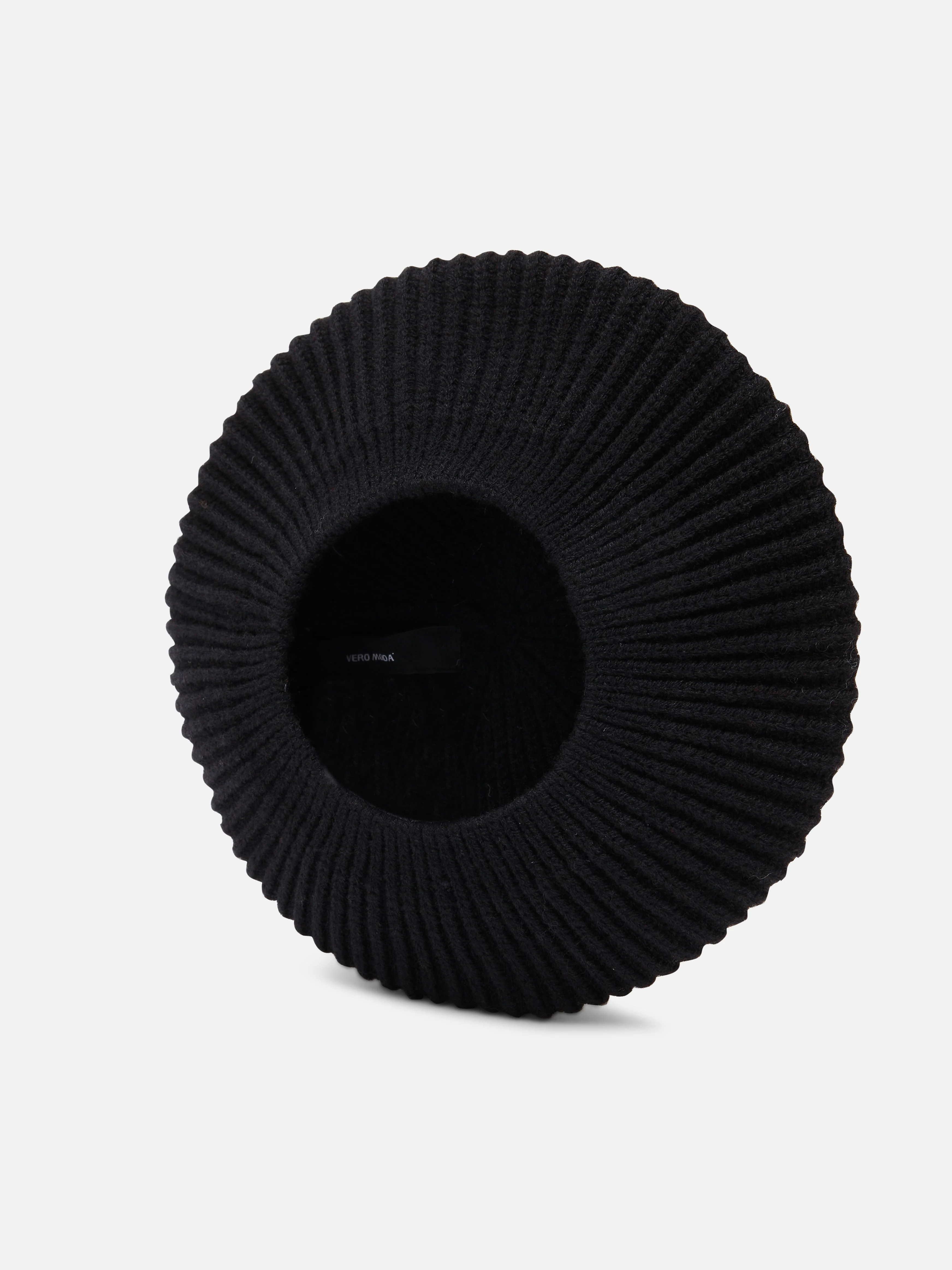 Black Beret - Image 3