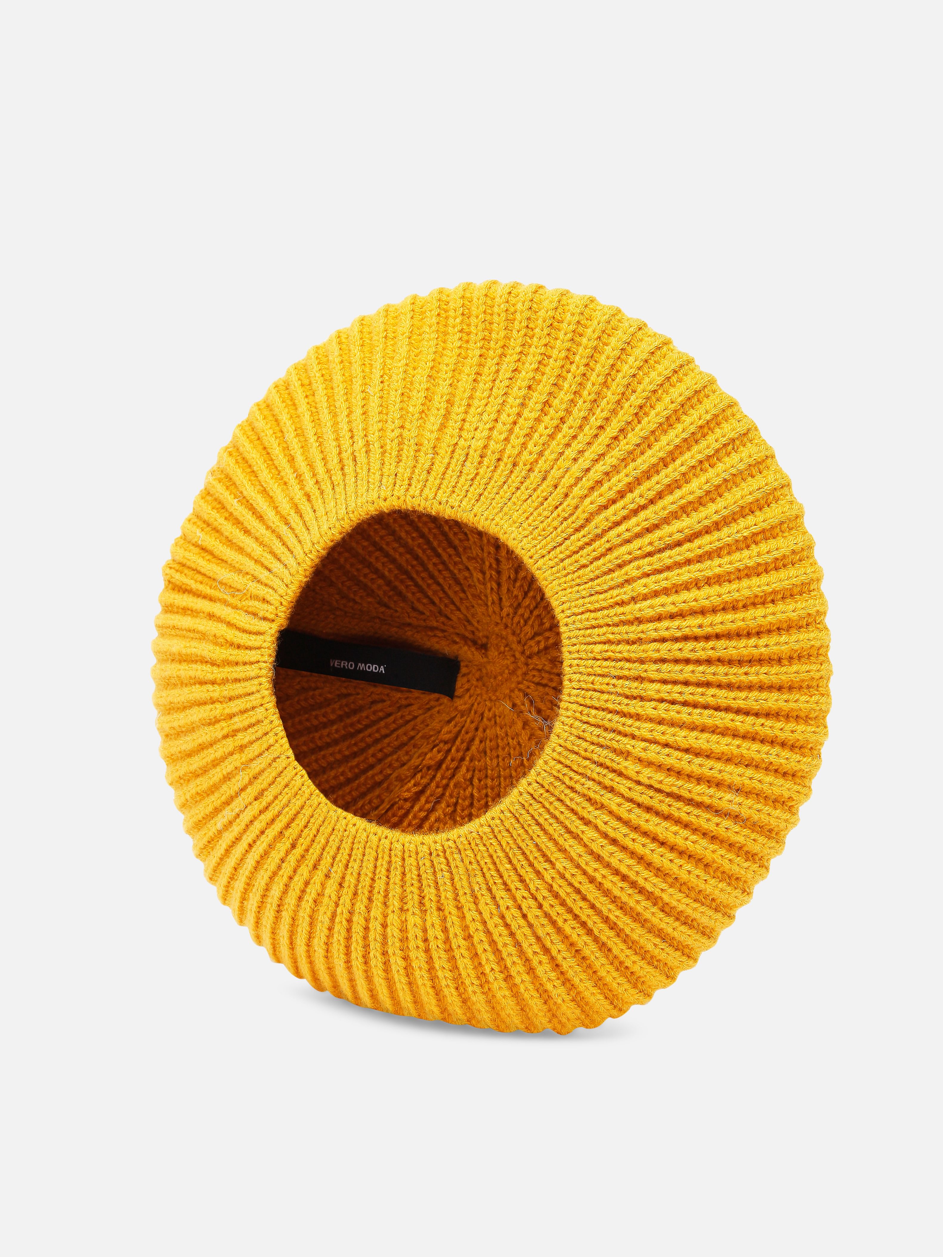 Yellow Beret - Image 4