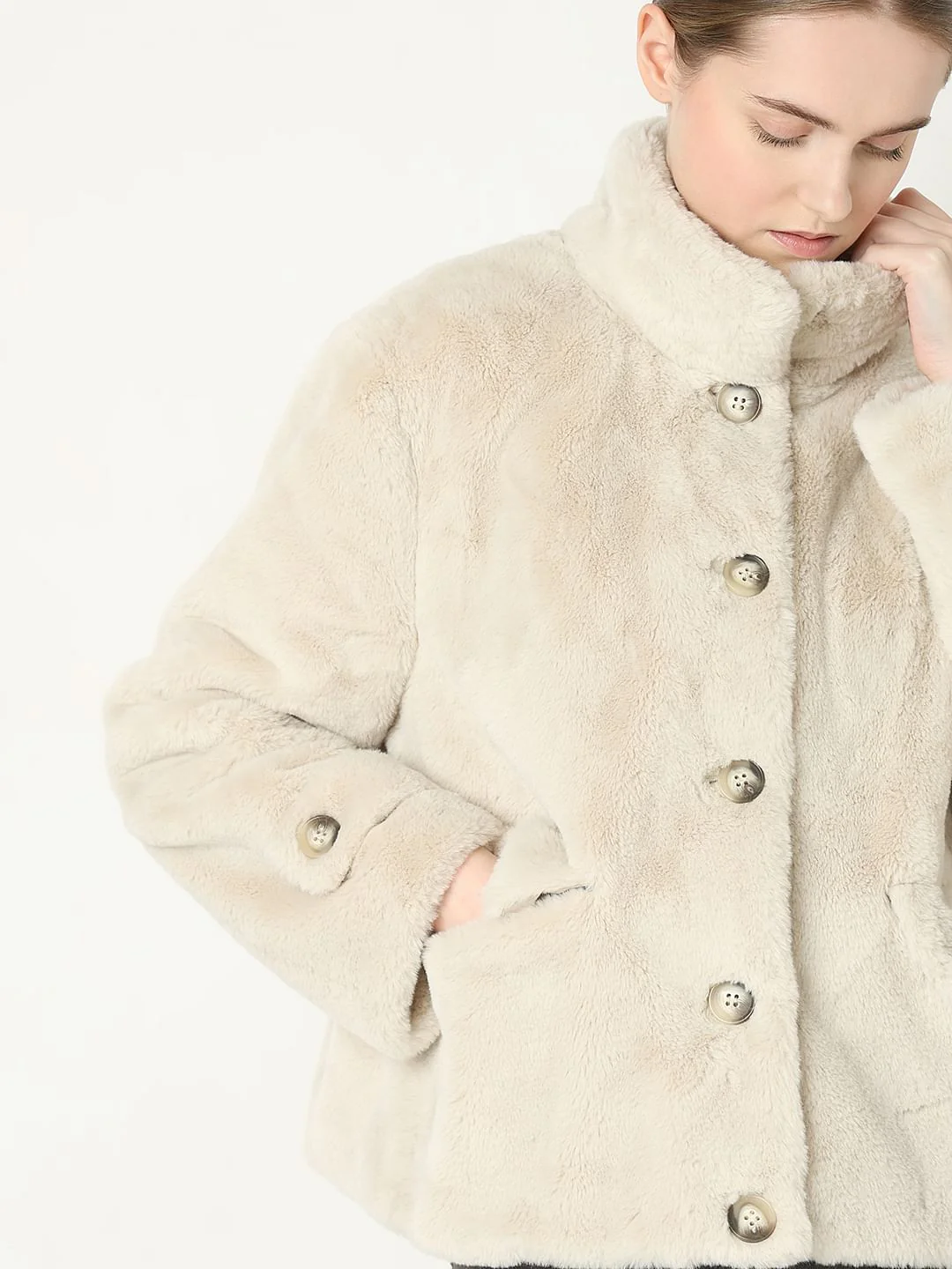 Beige Faux Fur Jacket - Image 6
