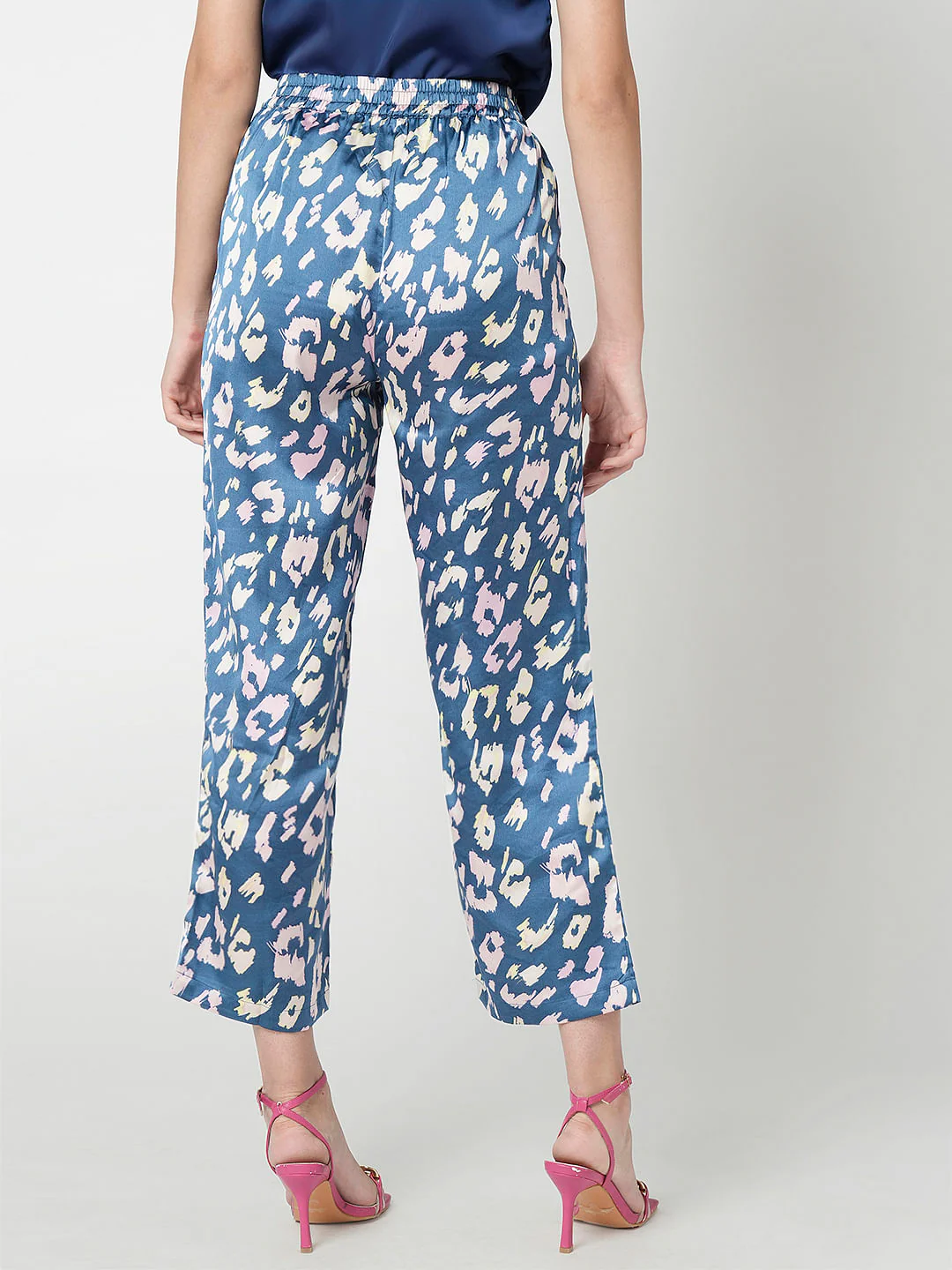 I.Scenery By Vero Moda Blue High Rise Printed Pants - Image 4