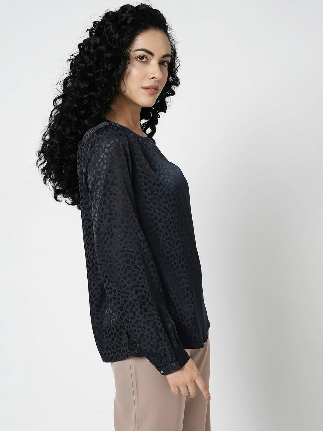 I.Scenery By Vero Moda Navy Blue Textured Top - Image 3
