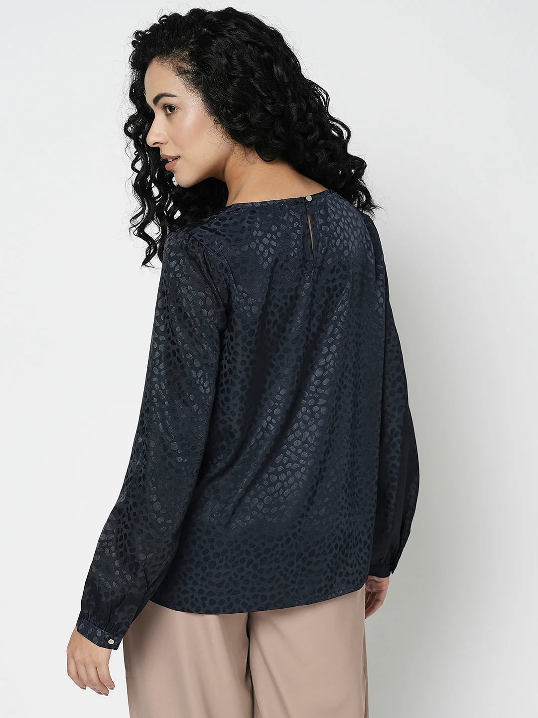 I.Scenery By Vero Moda Navy Blue Textured Top - Image 4