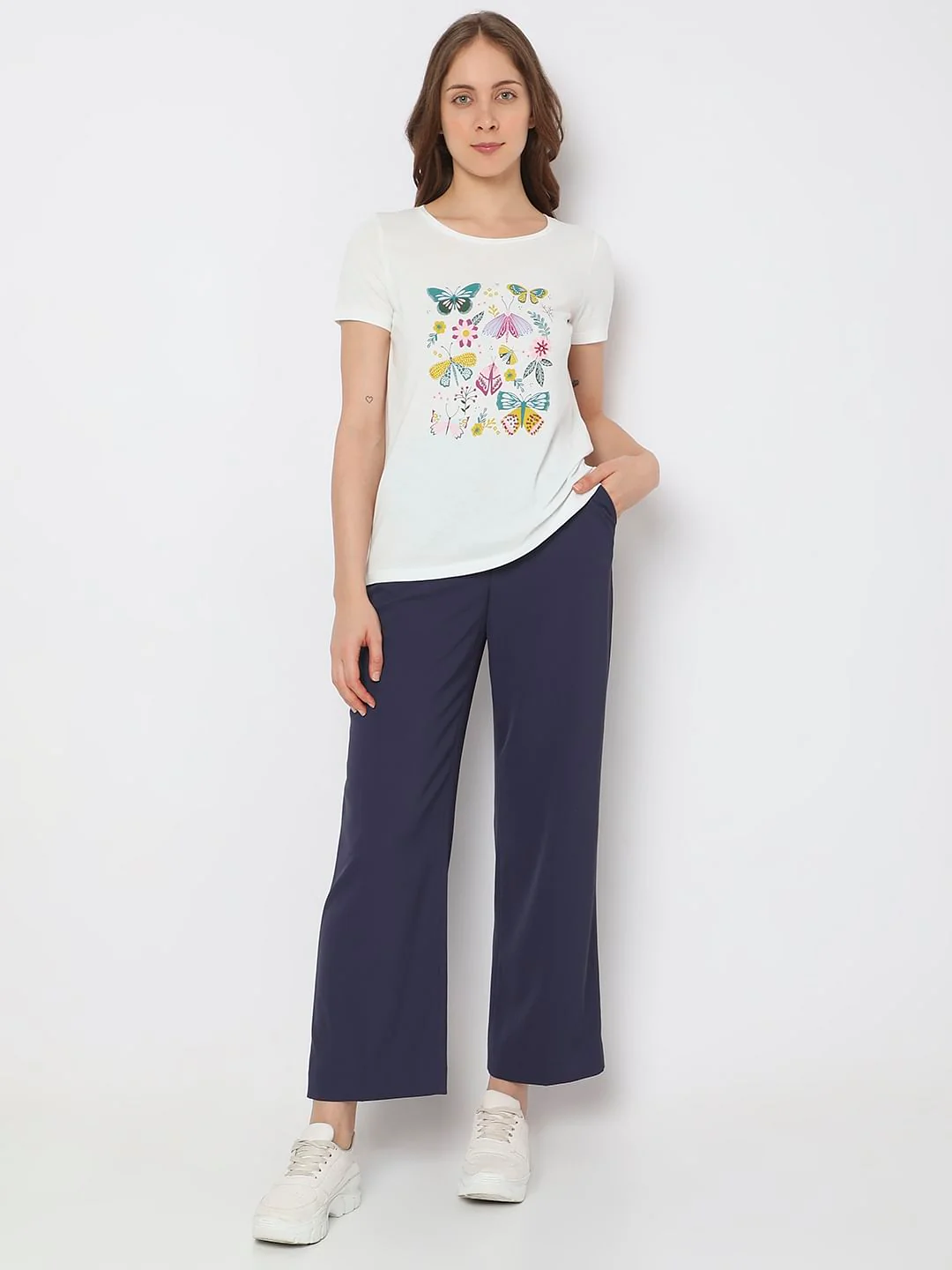 White Graphic Print T-Shirt - Image 5