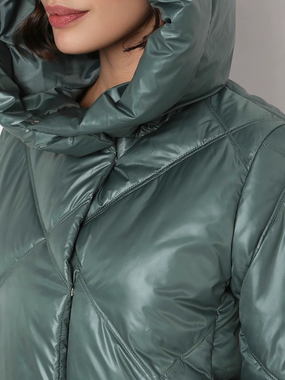 Dark Green Hooded Puffer Jacket - Image 8
