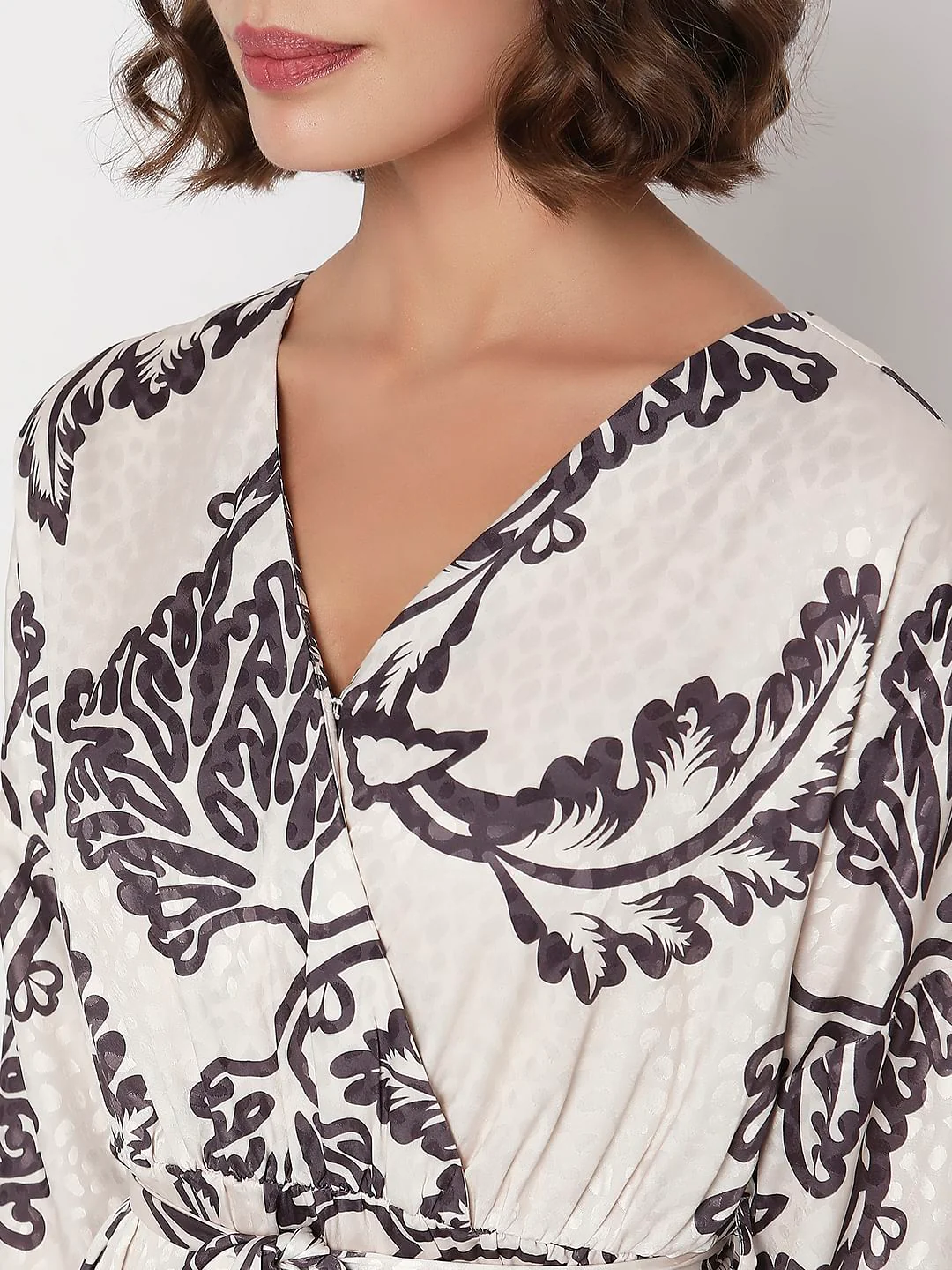 Off-White Printed Midi Dress - Image 7