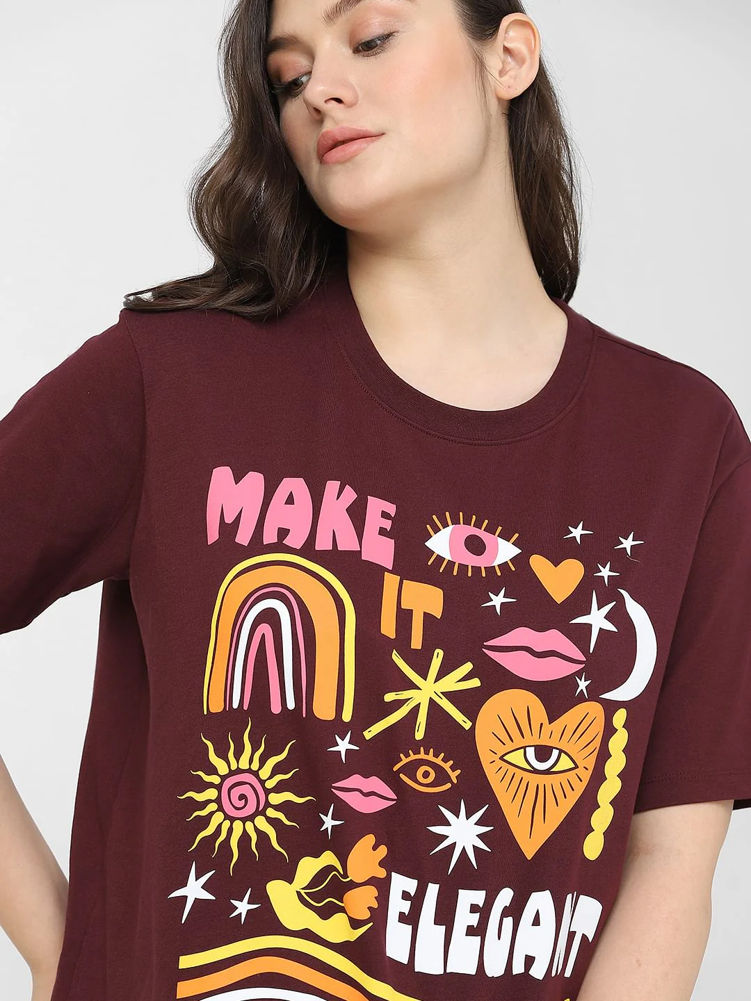 Curve Maroon Graphic Printed T-Shirt - Image 8