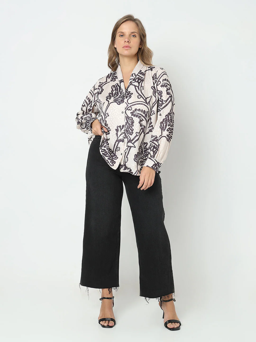Curve Off-White Printed Satin Top - Image 5