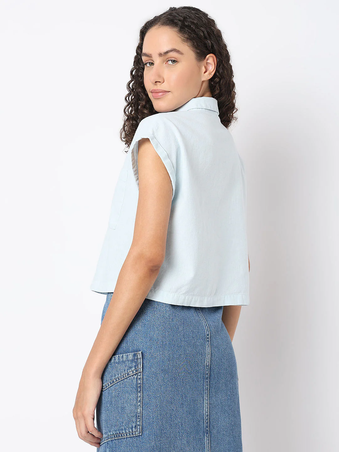 Light Blue Cropped Shirt - Image 4