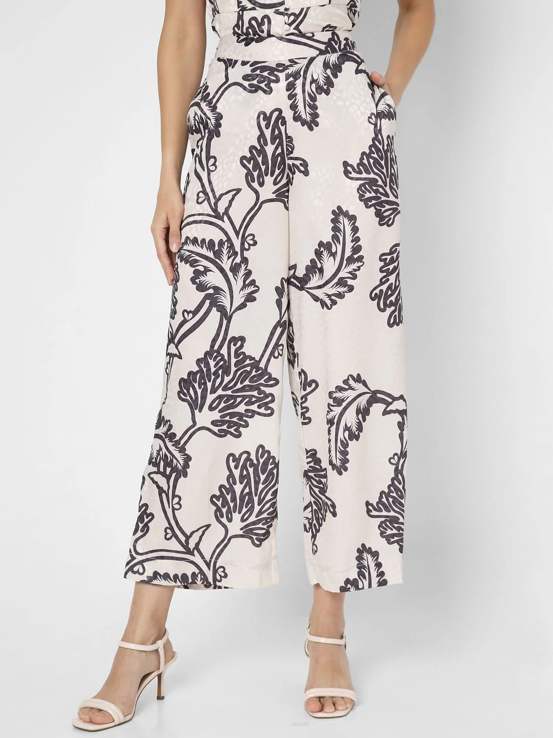 Off-White Mid Rise Printed Co-Ord Set Pants - Image 2