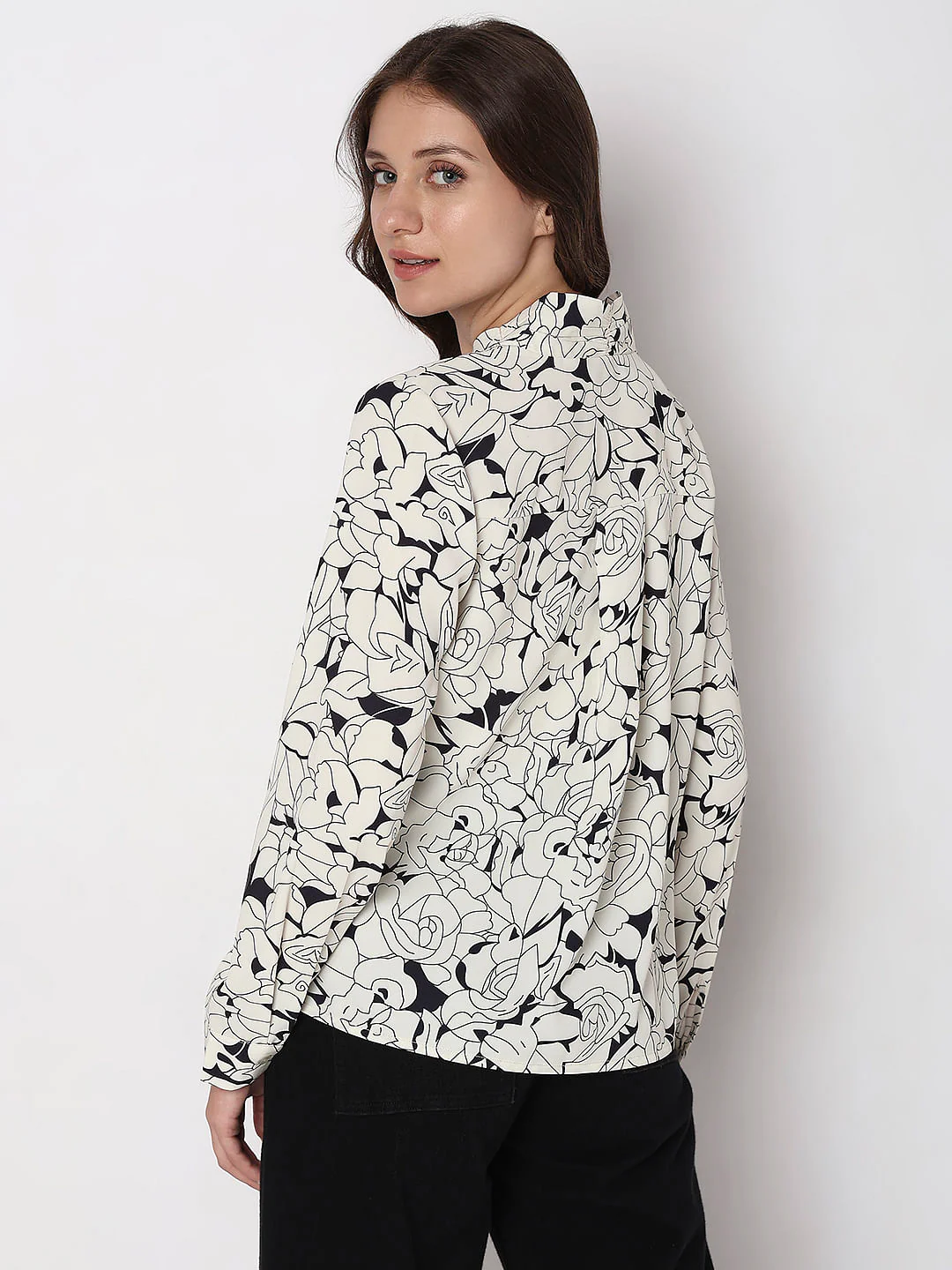 Off-White Floral V-Neck Top - Image 4