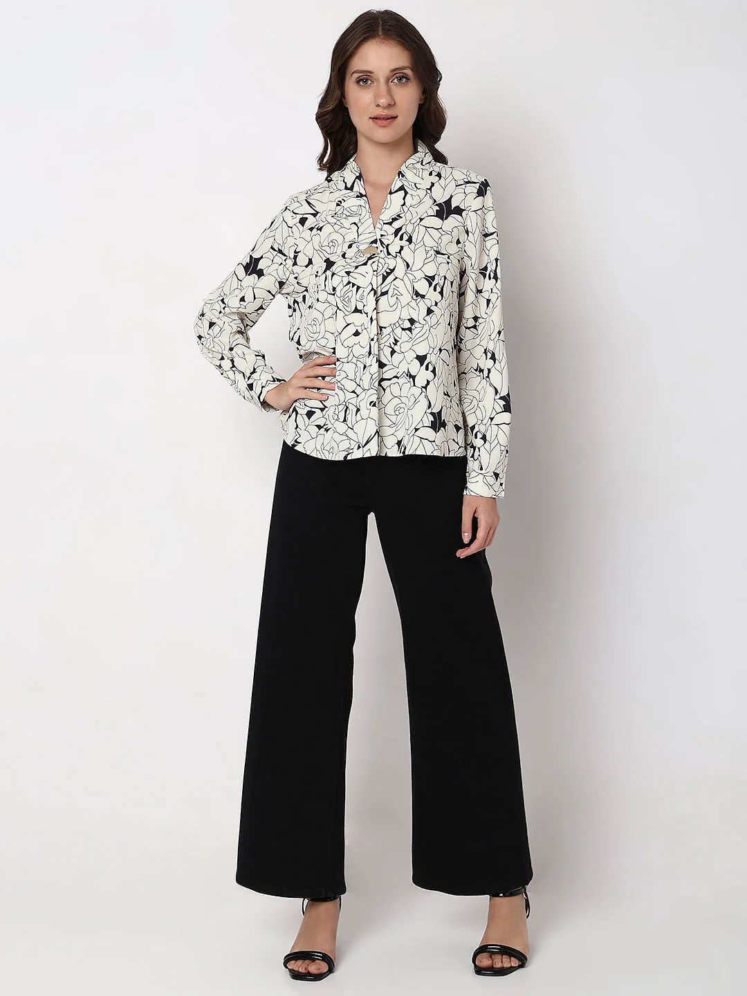 Off-White Floral V-Neck Top - Image 5