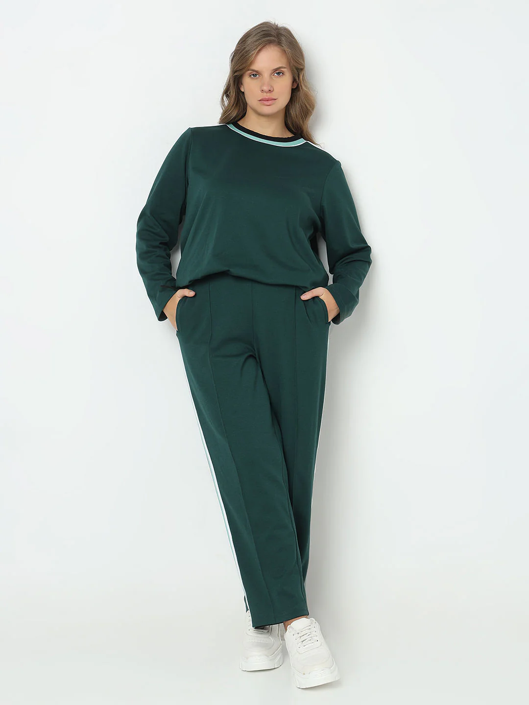 Curve Green Striped Co-Ord Set Sweatshirt - Image 5
