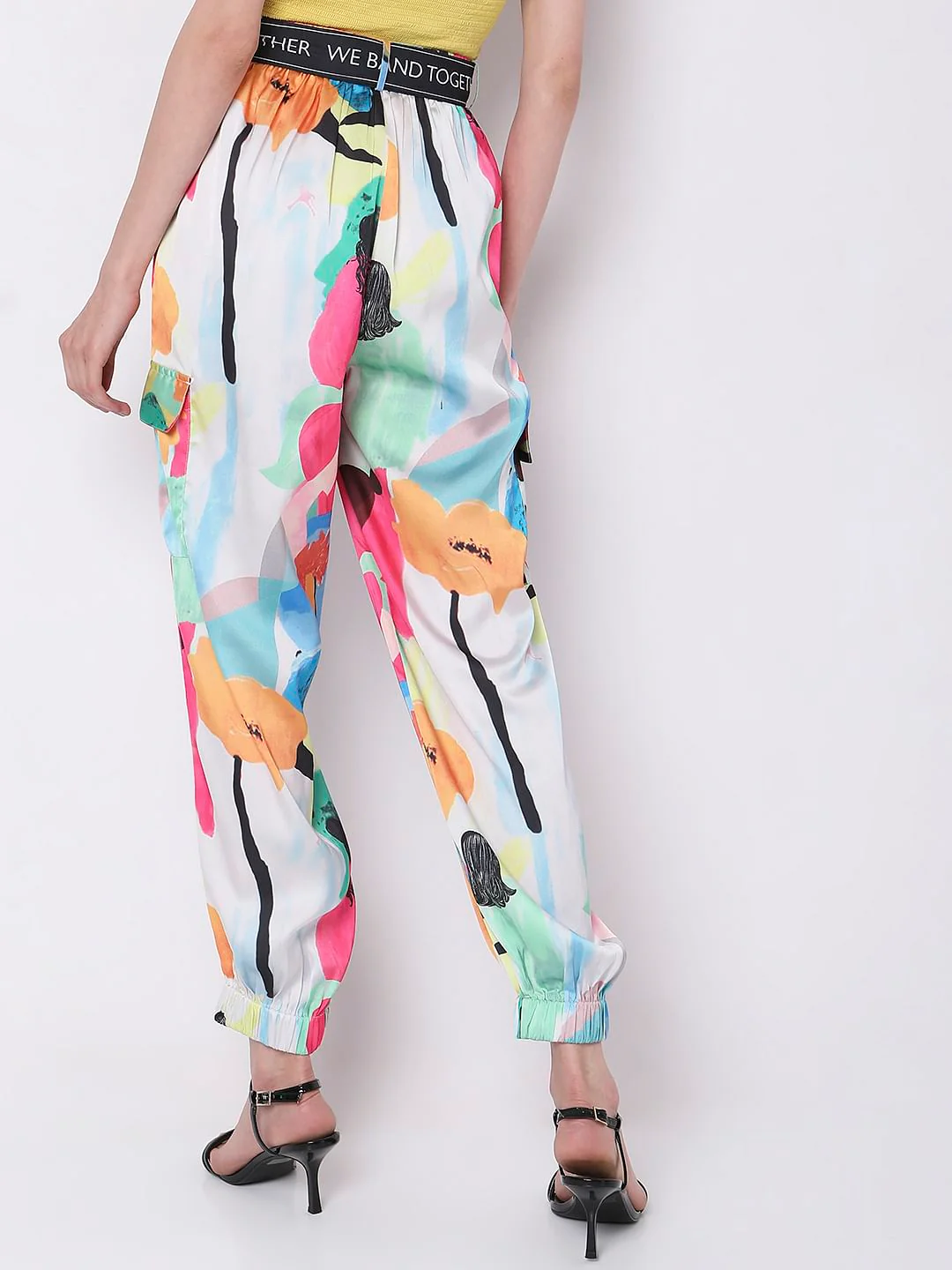 White High Rise Abstract Print Pants - Image 4