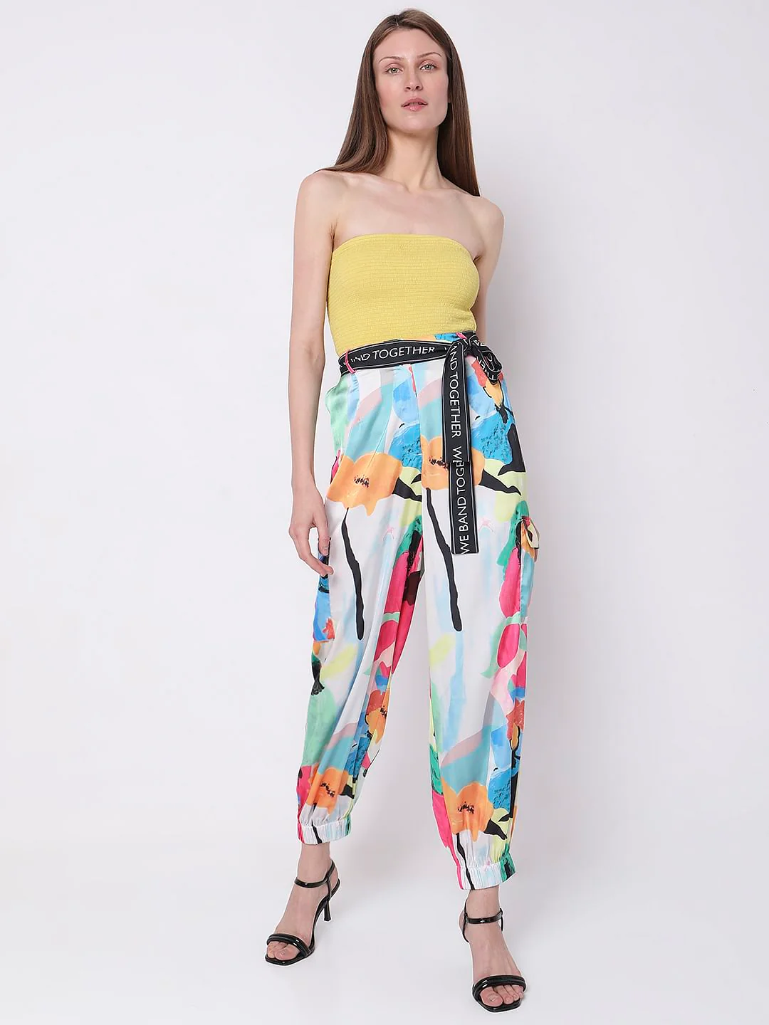 White High Rise Abstract Print Pants - Image 6