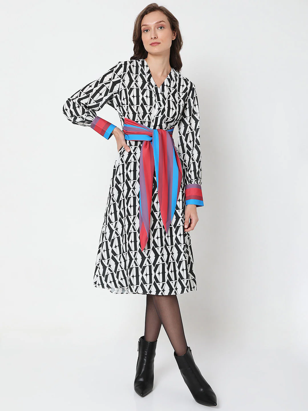 White Typographic Print Midi Dress - Image 2
