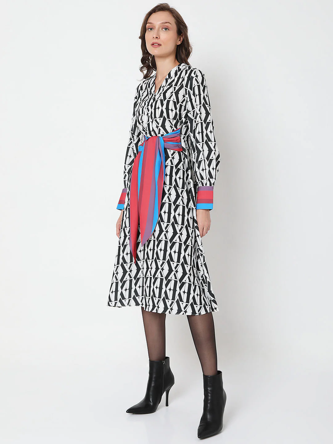 White Typographic Print Midi Dress - Image 3
