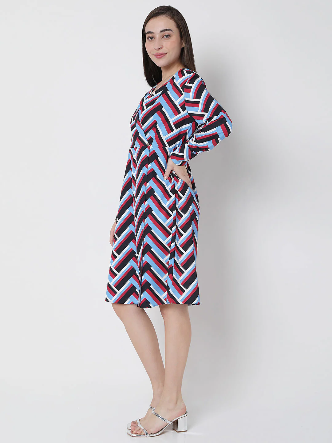 Blue Chevron Print Midi Dress - Image 3