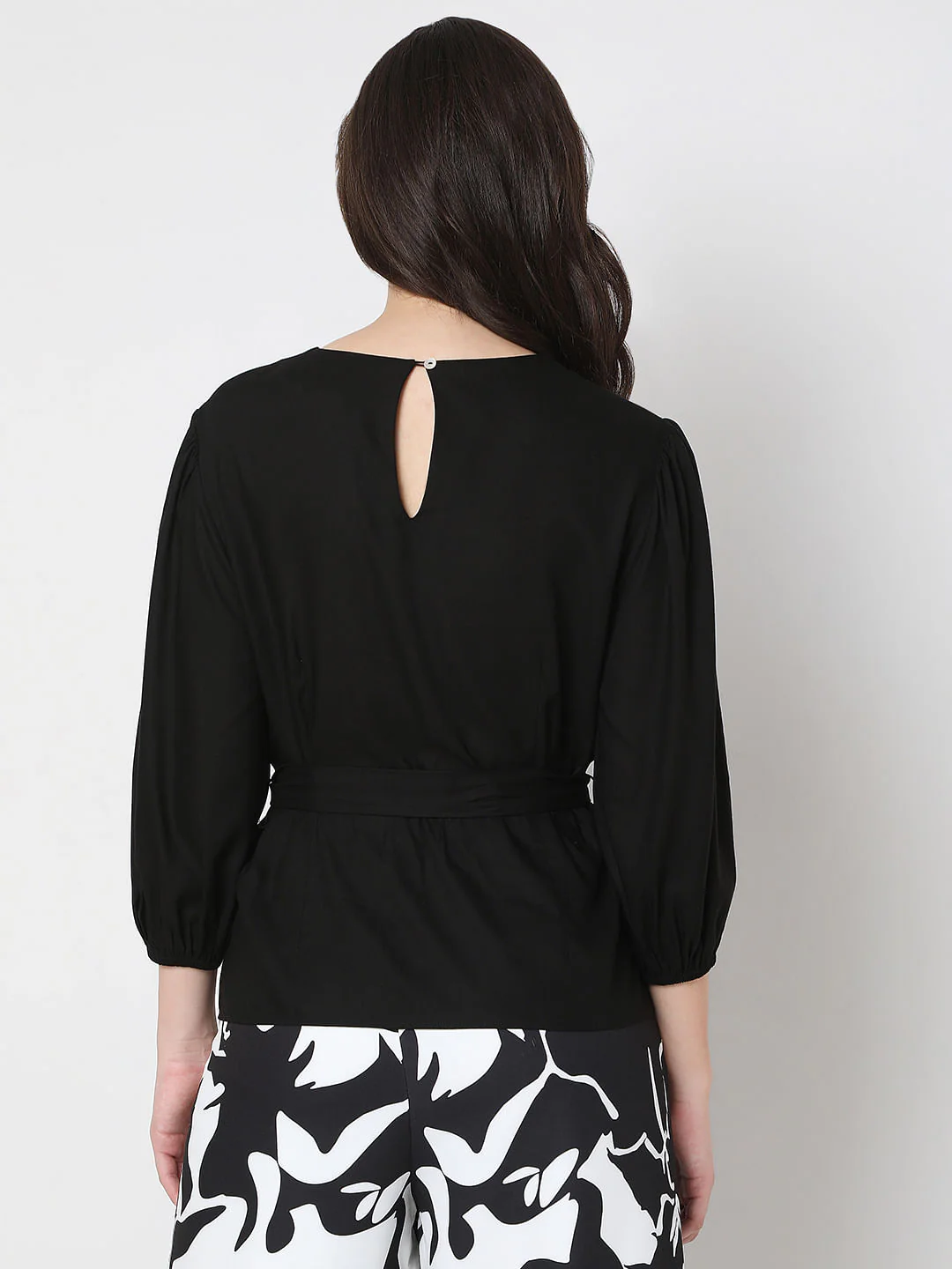 Black Puff Sleeves Top - Image 4
