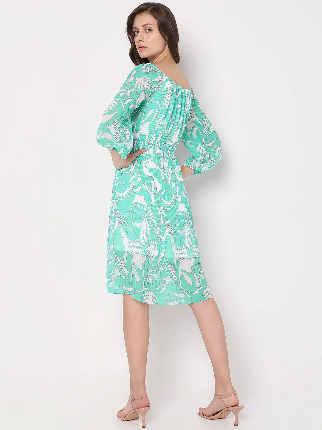 Blue Floral Pleated Shift Dress - Image 4
