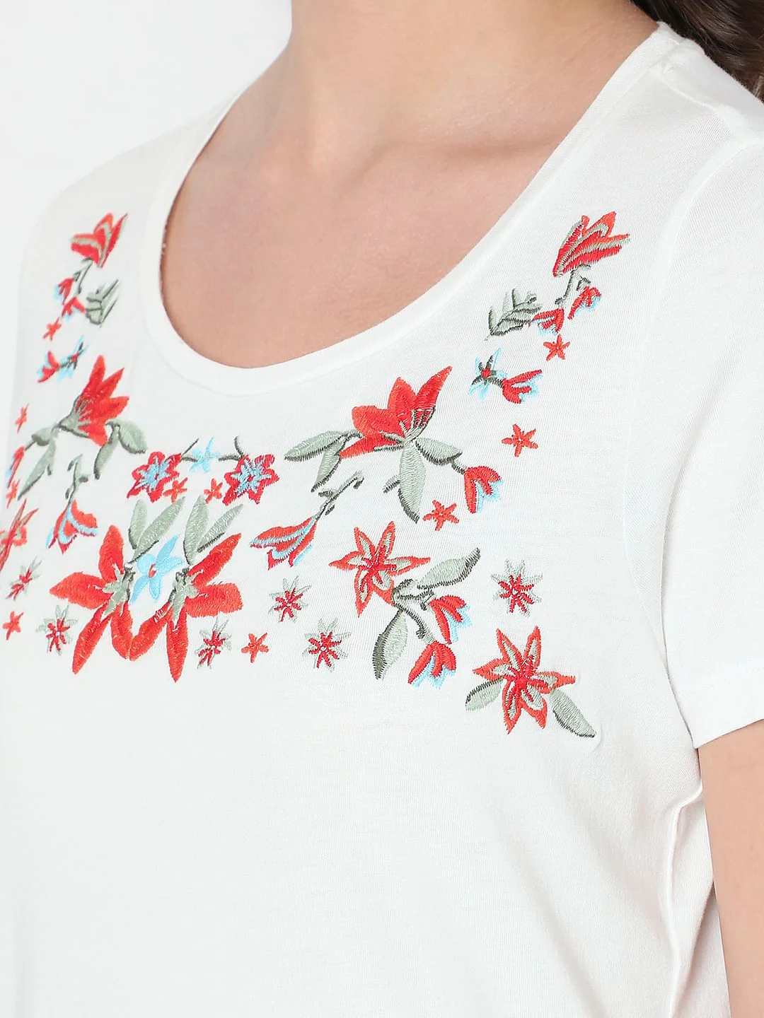 White Floral Print T-Shirt - Image 8