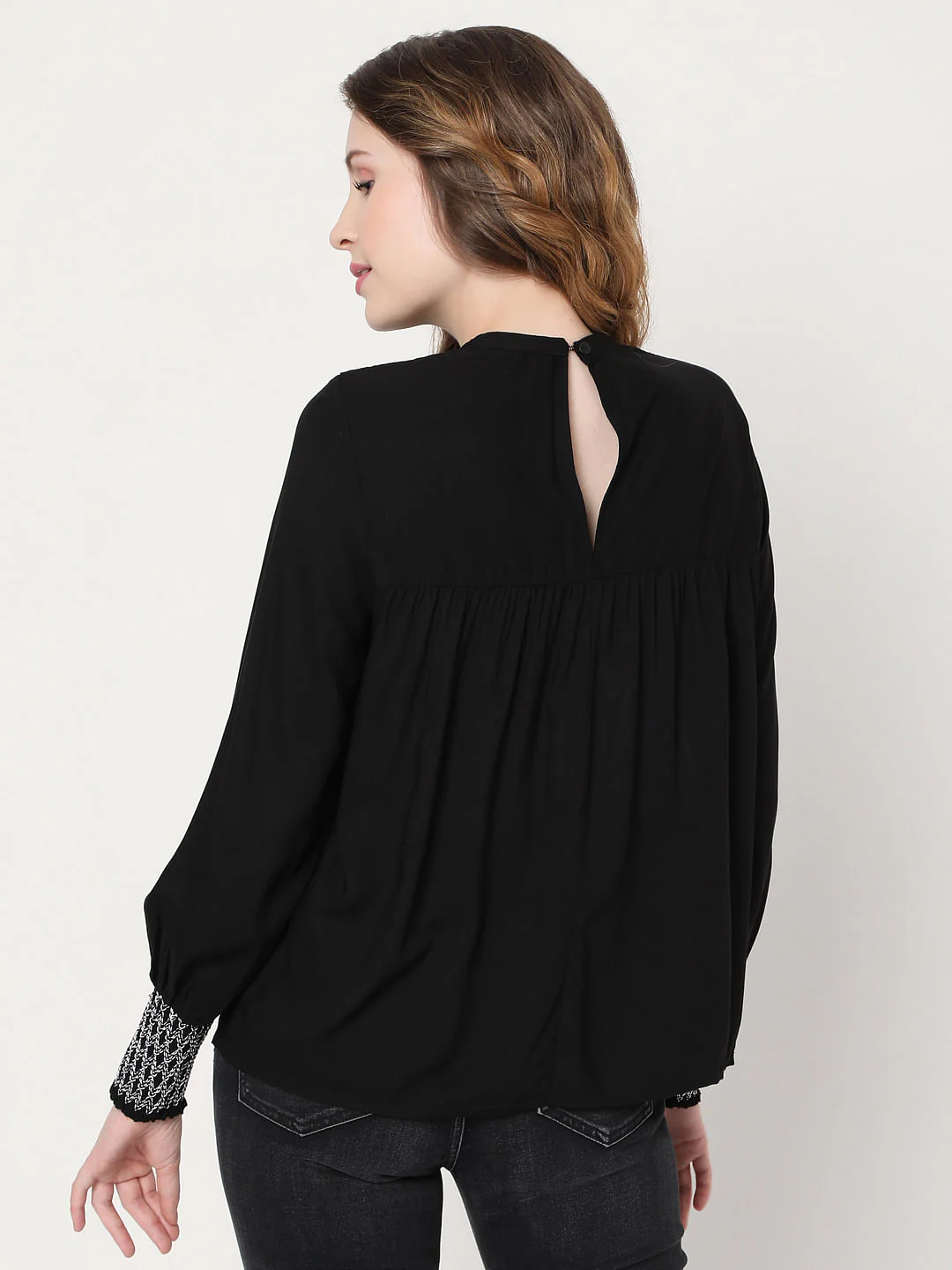 Black Top - Image 4