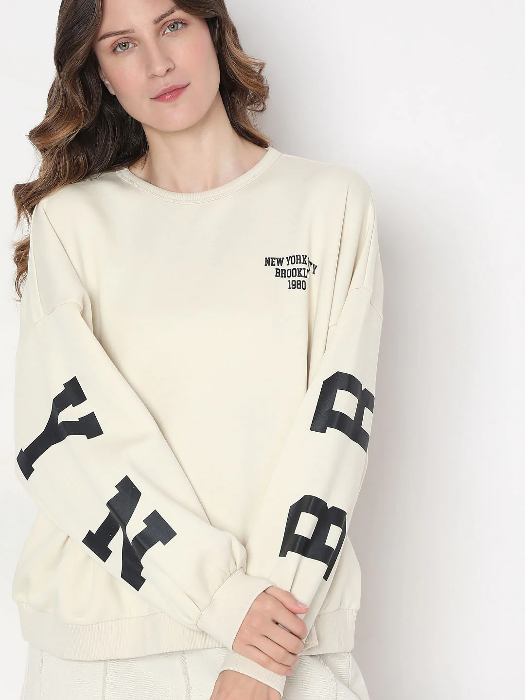 Off White Oversized Printed Sweatshirt - Image 6