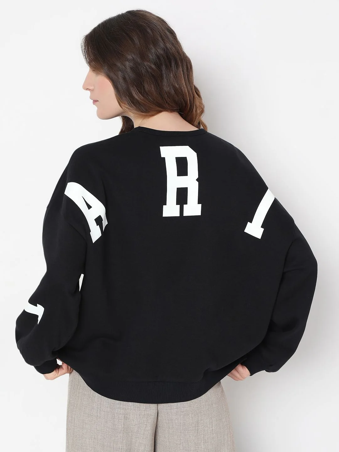Black Oversized Sweatshirt - Image 4