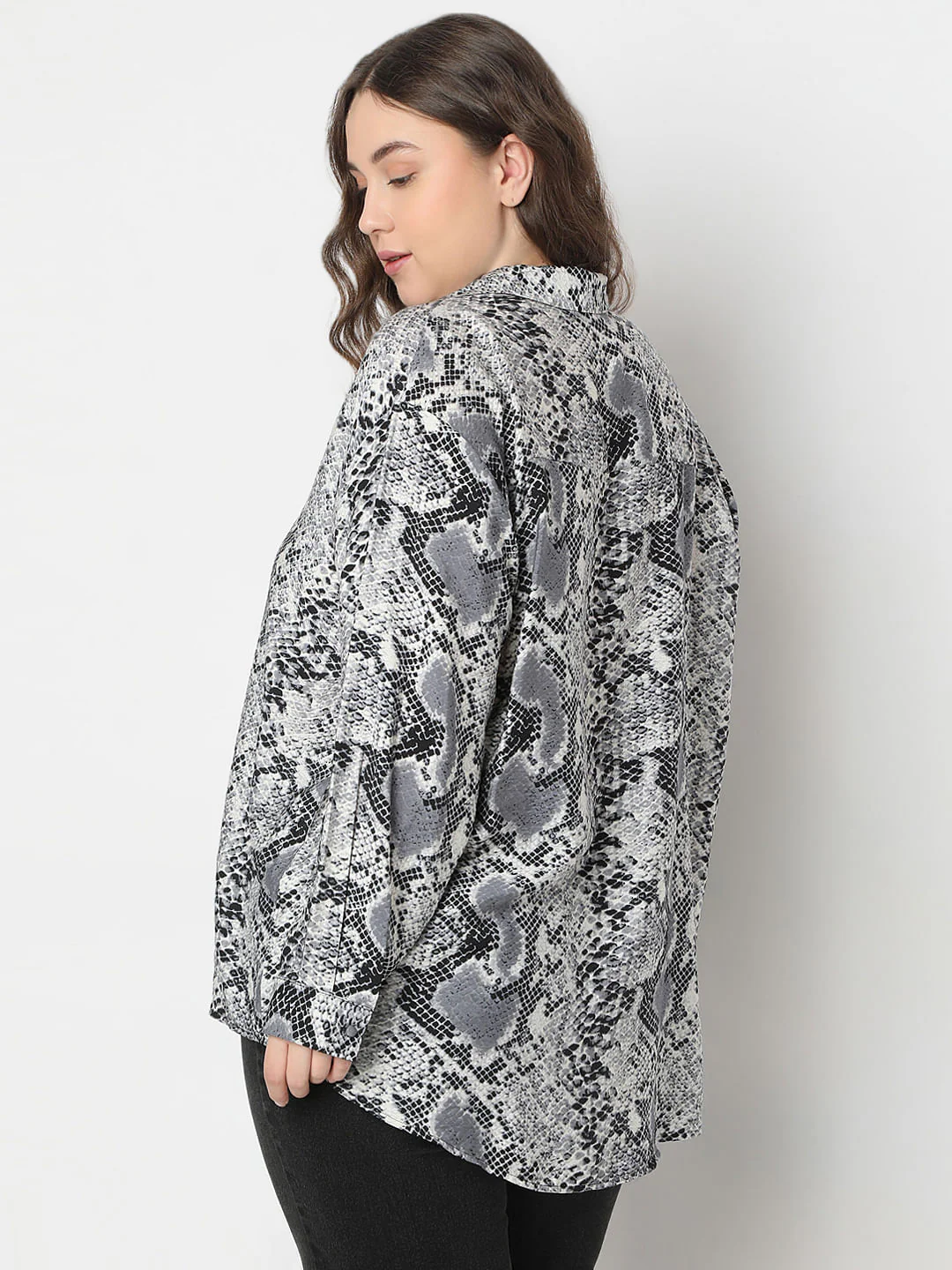 Curve Grey Animal Print Shirt - Image 4