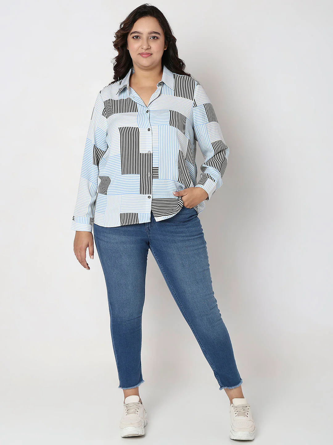 Curve White Printed Shirt - Image 5
