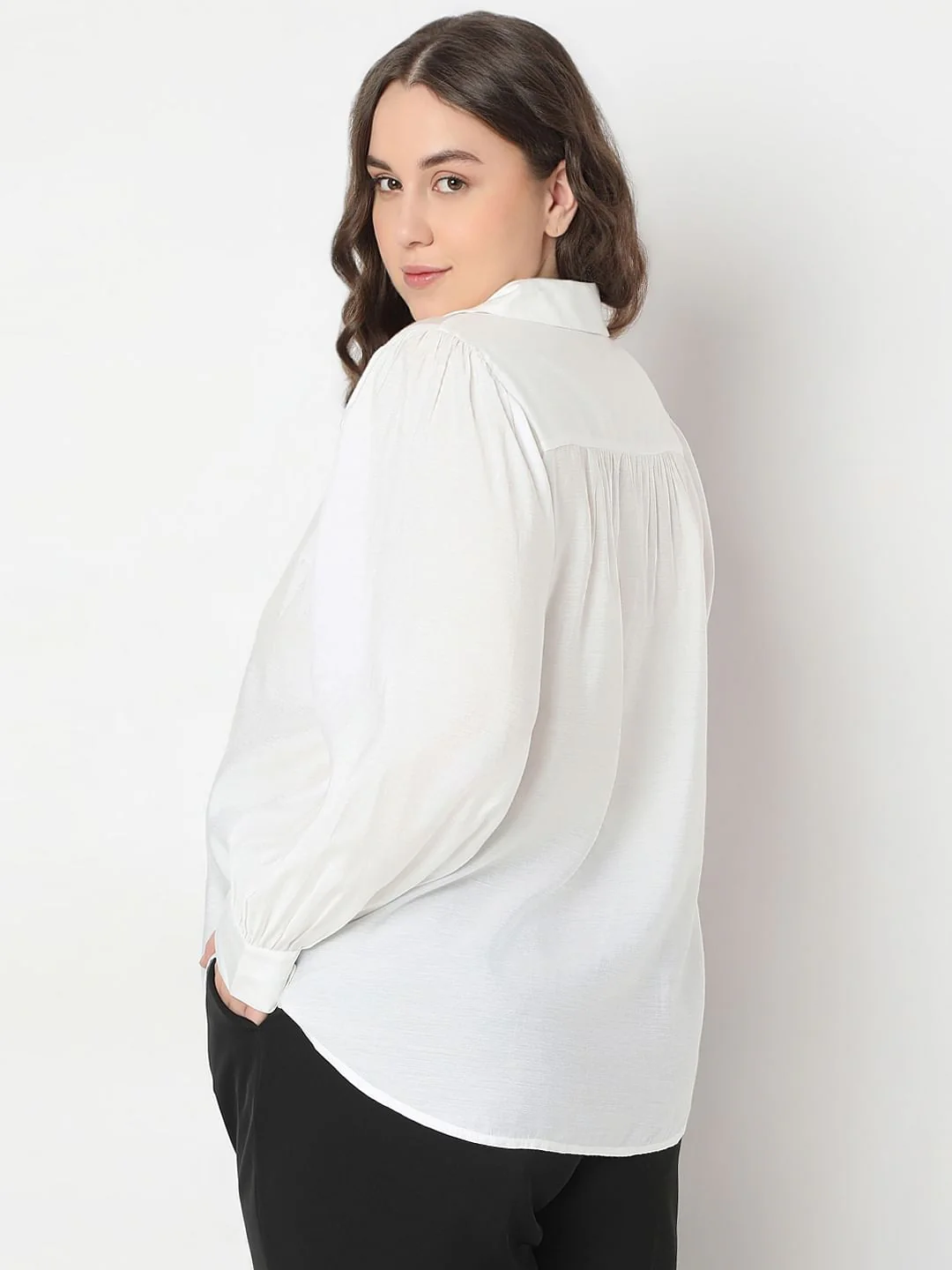 Curve White Pintuck Detail Shirt - Image 4
