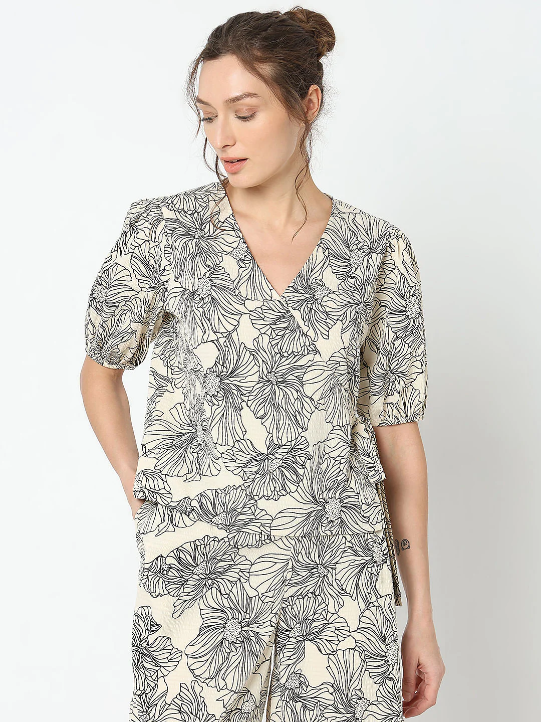 Beige Floral Co-Ord Set Top - Image 2