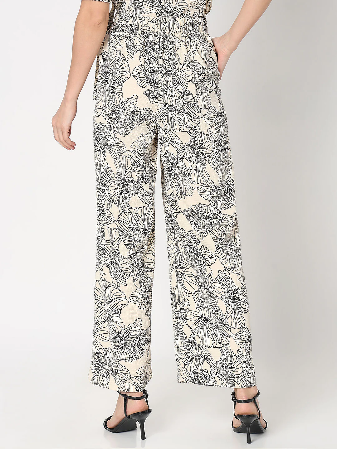 Beige Floral Co-Ord Set Pants - Image 4