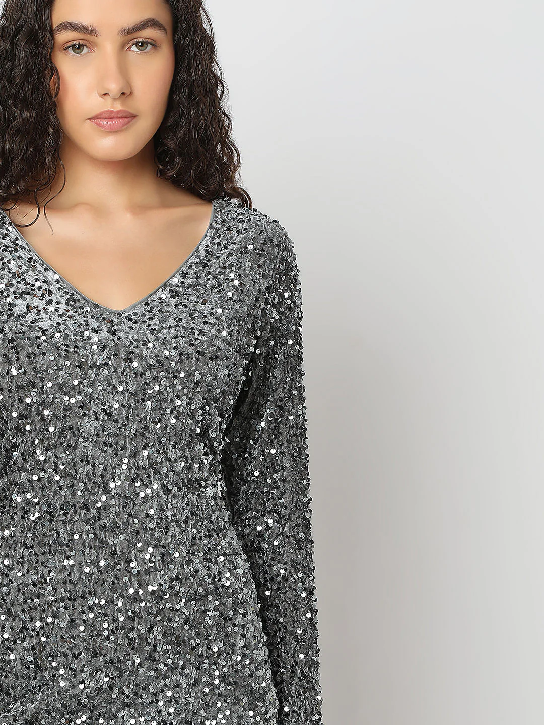 Silver Sequined V-Neck Short Dress - Image 6