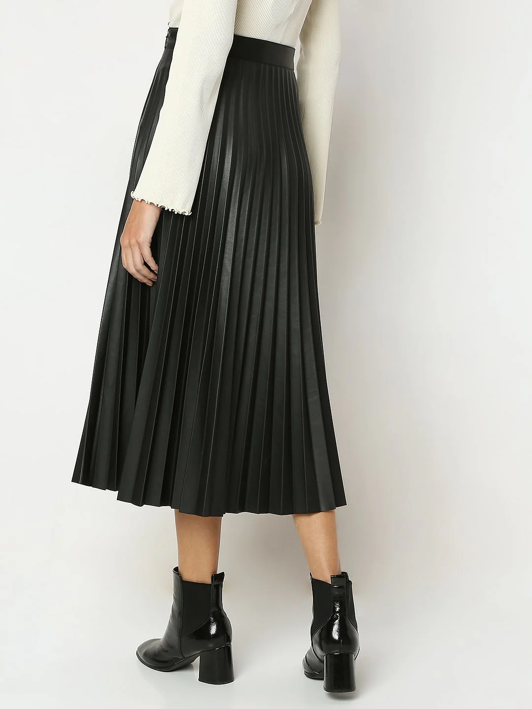 Black Pleated Midi Skirt - Image 4