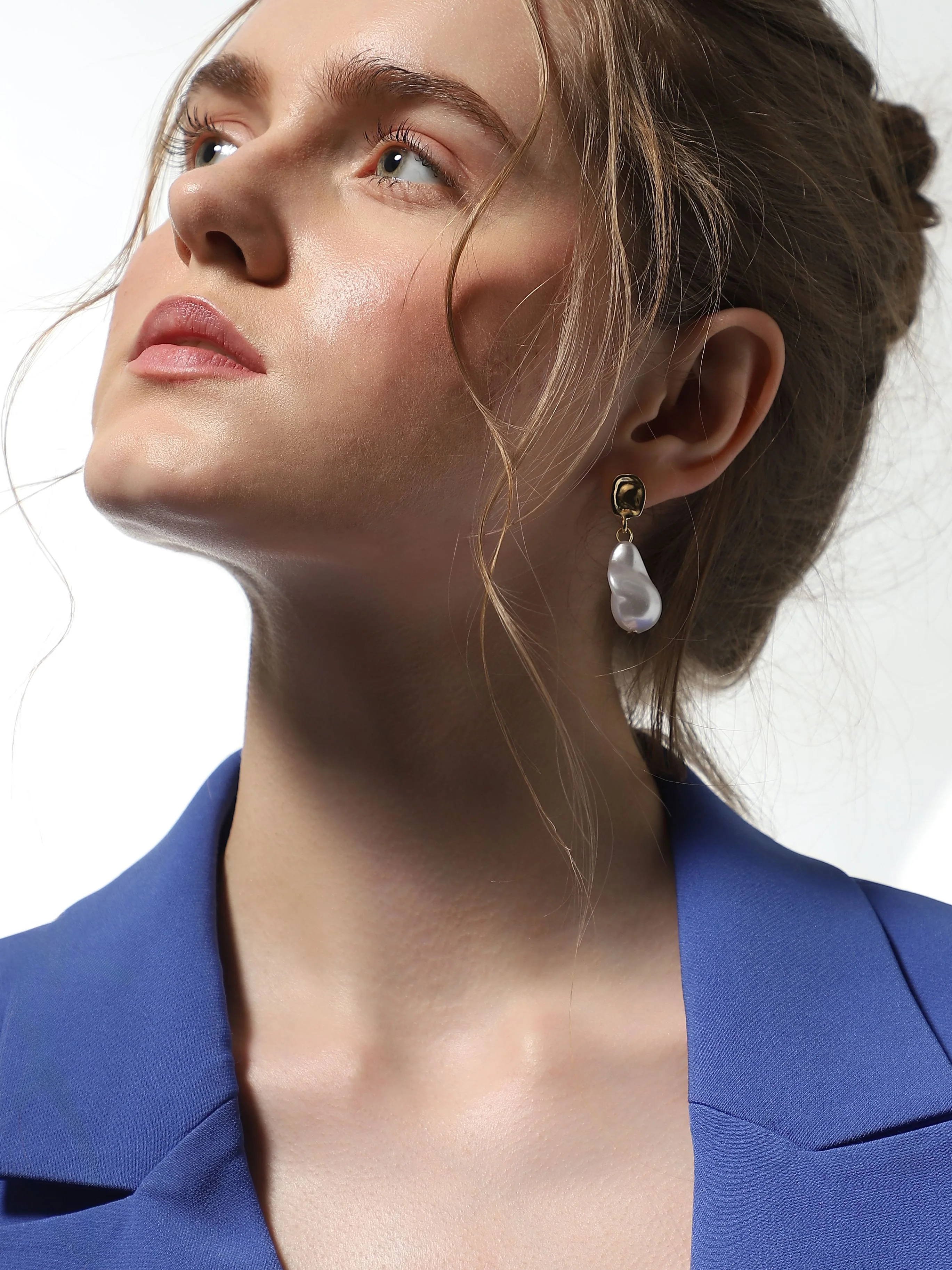 White Pearl Earrings