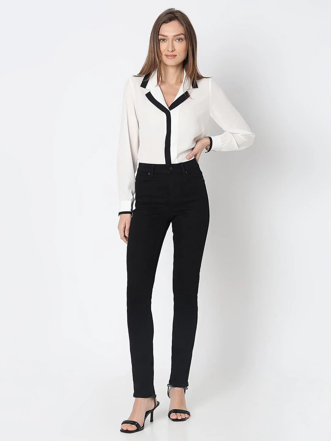 Black Mid Rise Wendy Skinny Fit Jeans - Image 5