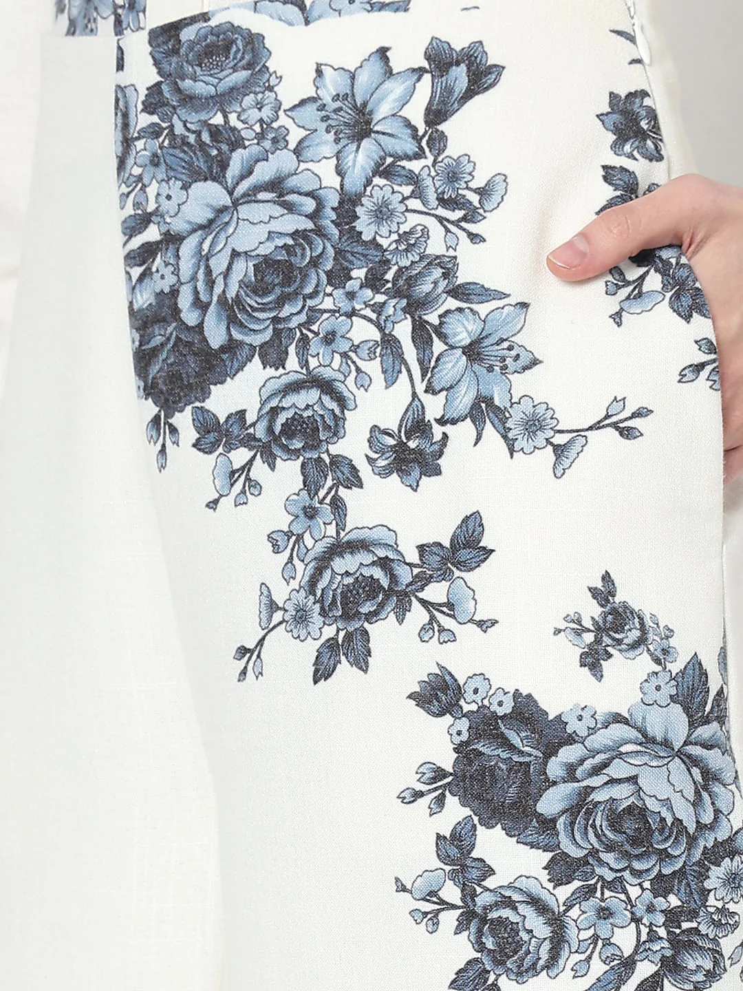 White Floral Co-Ord Set Pants - Image 8
