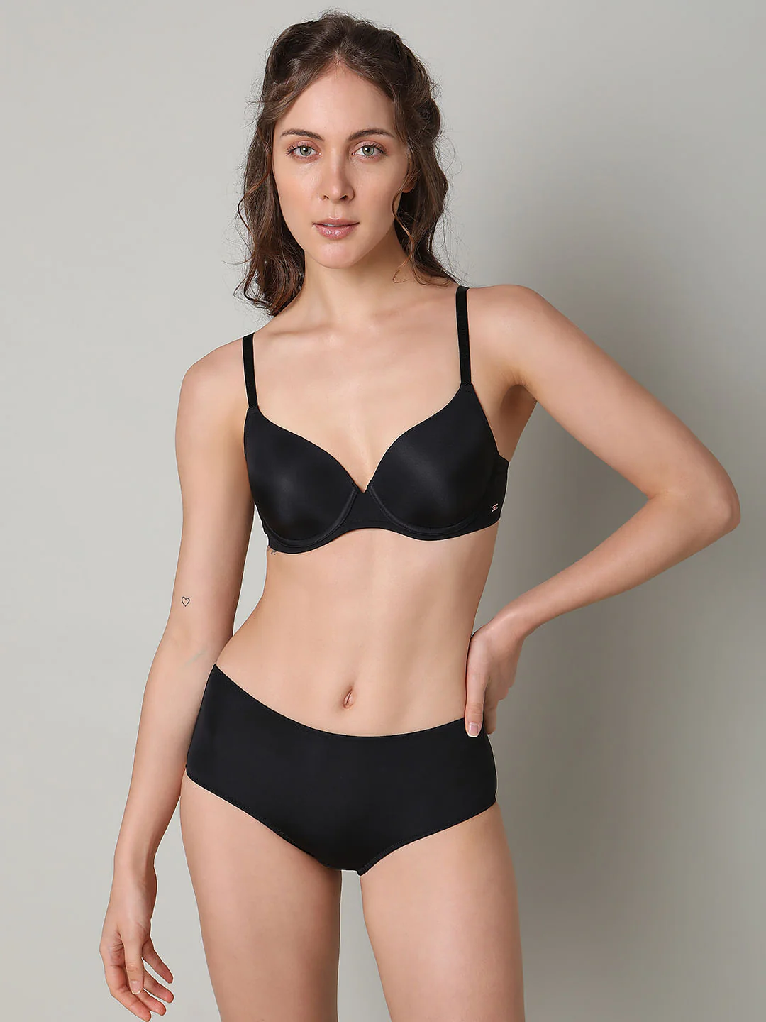Black Under-Wired Padded T-Shirt Bra - Image 2