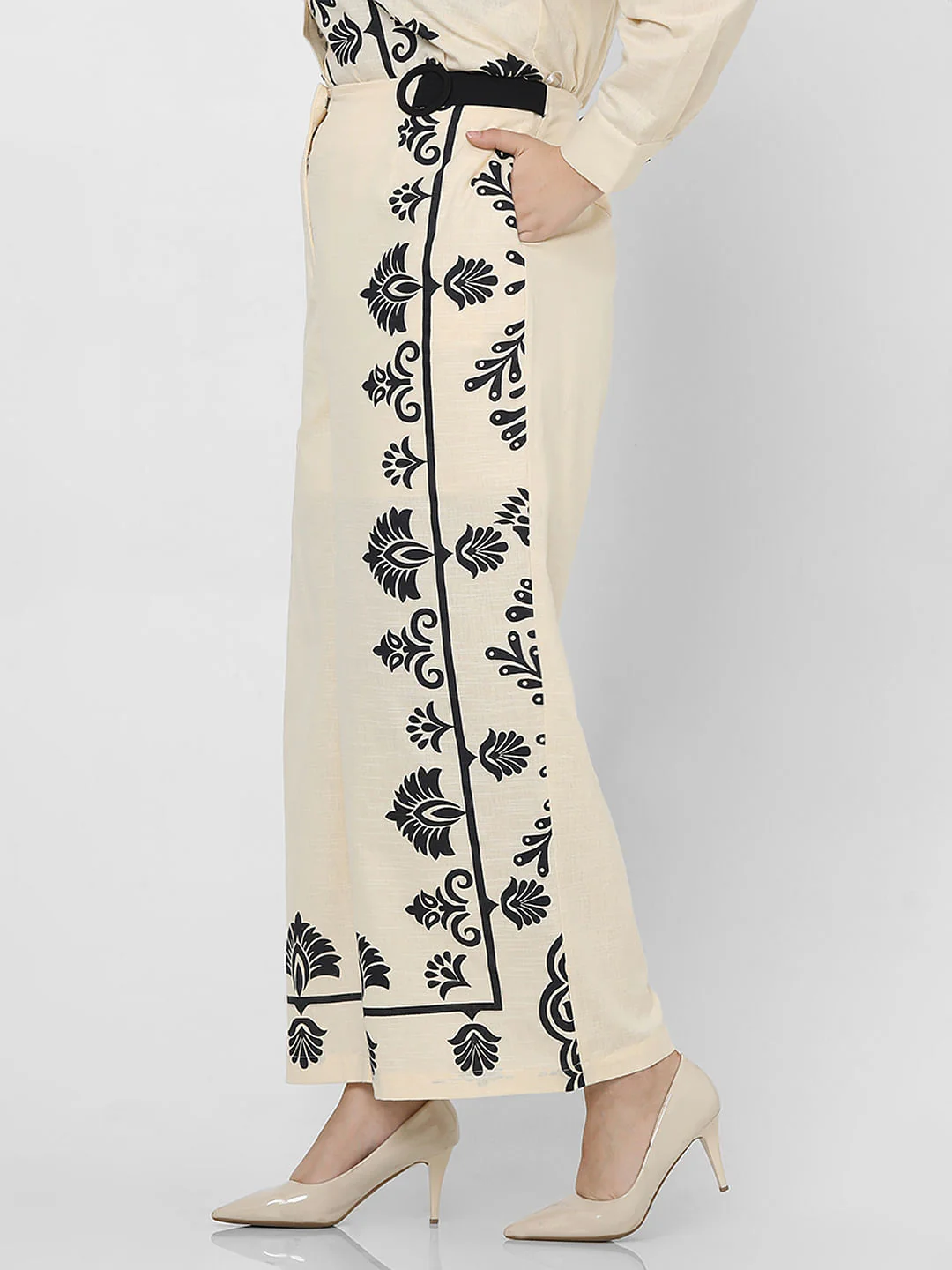 Curve Beige Printed Co-Ord Pants - Image 3