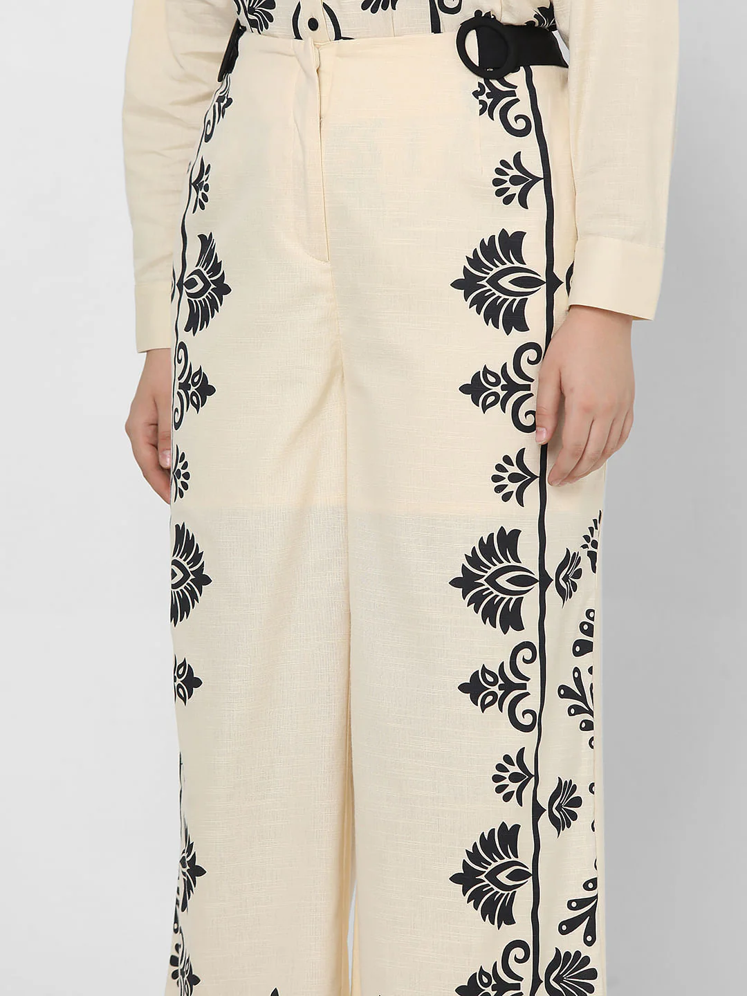 Curve Beige Printed Co-Ord Pants - Image 6