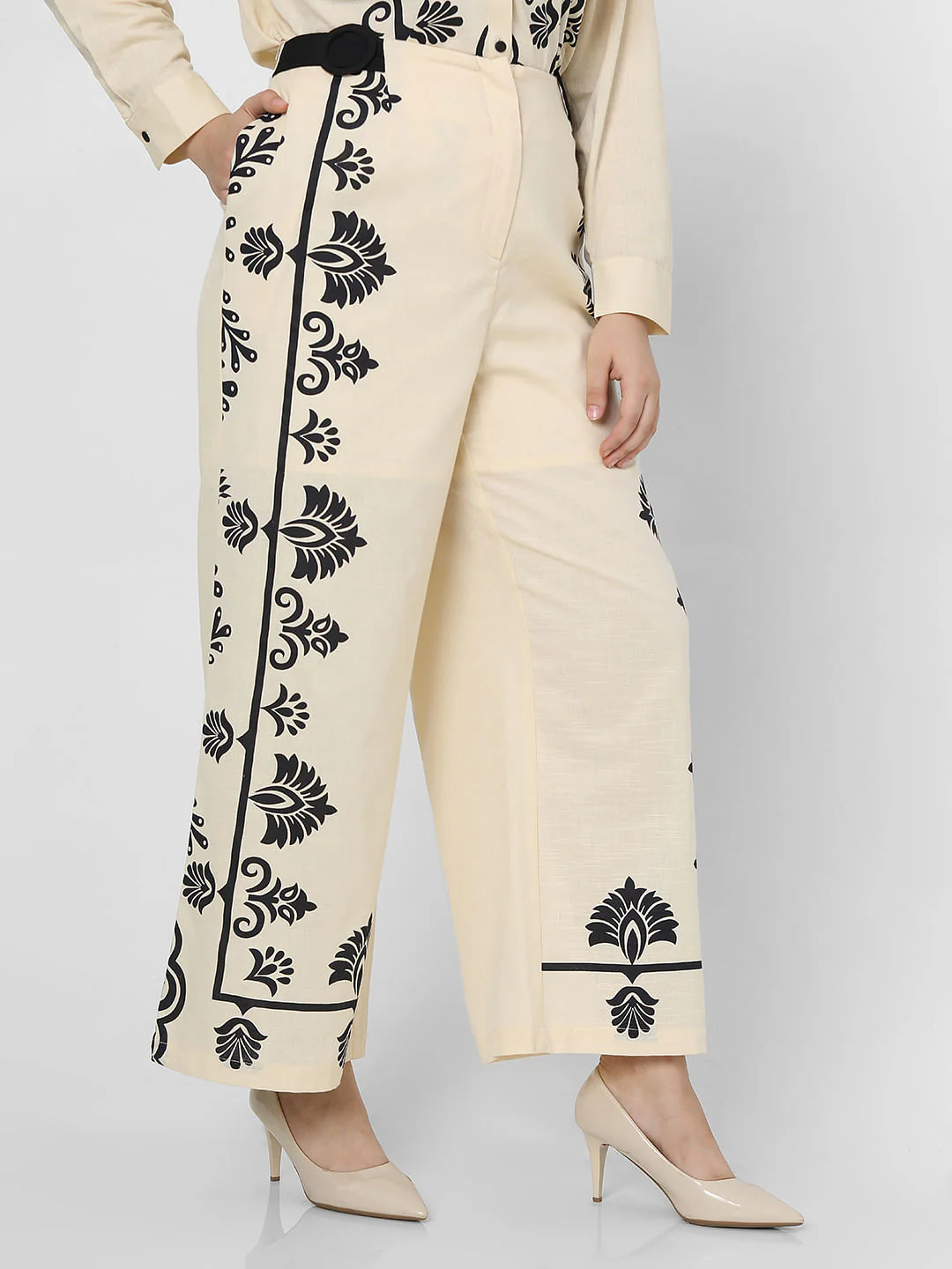 Curve Beige Printed Co-Ord Pants - Image 8