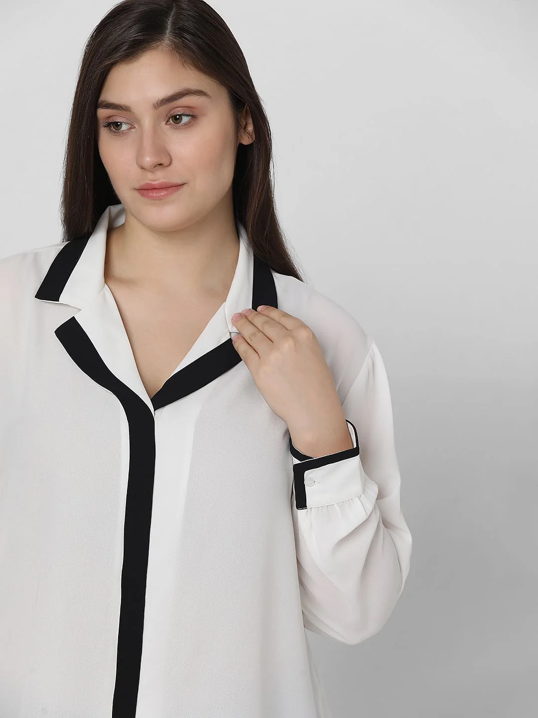 Curve White & Black Shirt - Image 8