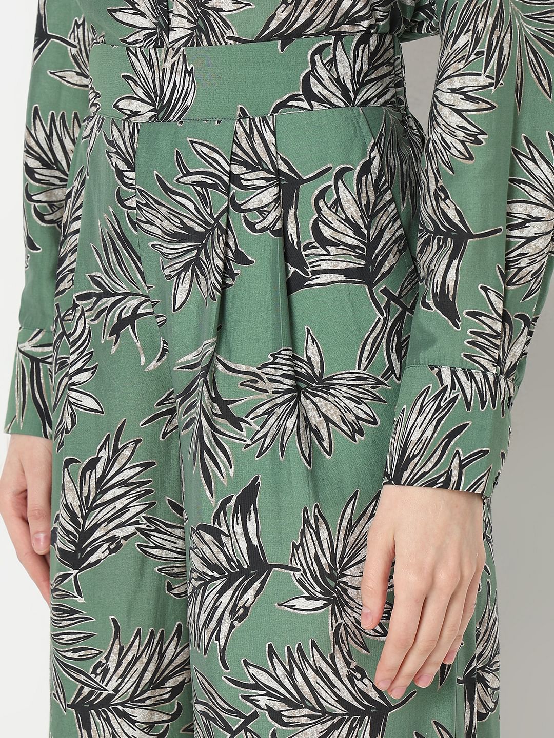Green Leaf Print Co-Ord Set Pants - Image 8