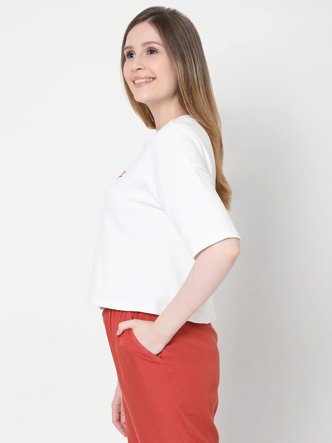 White Graphic Print Cropped T-Shirt - Image 3