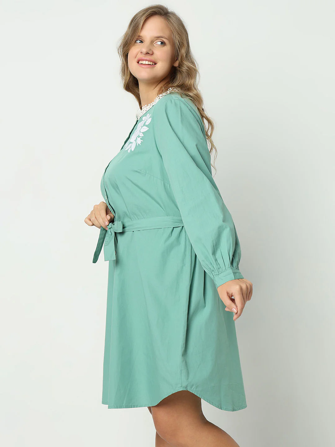 Curve Green Embroidered Short Dress - Image 3