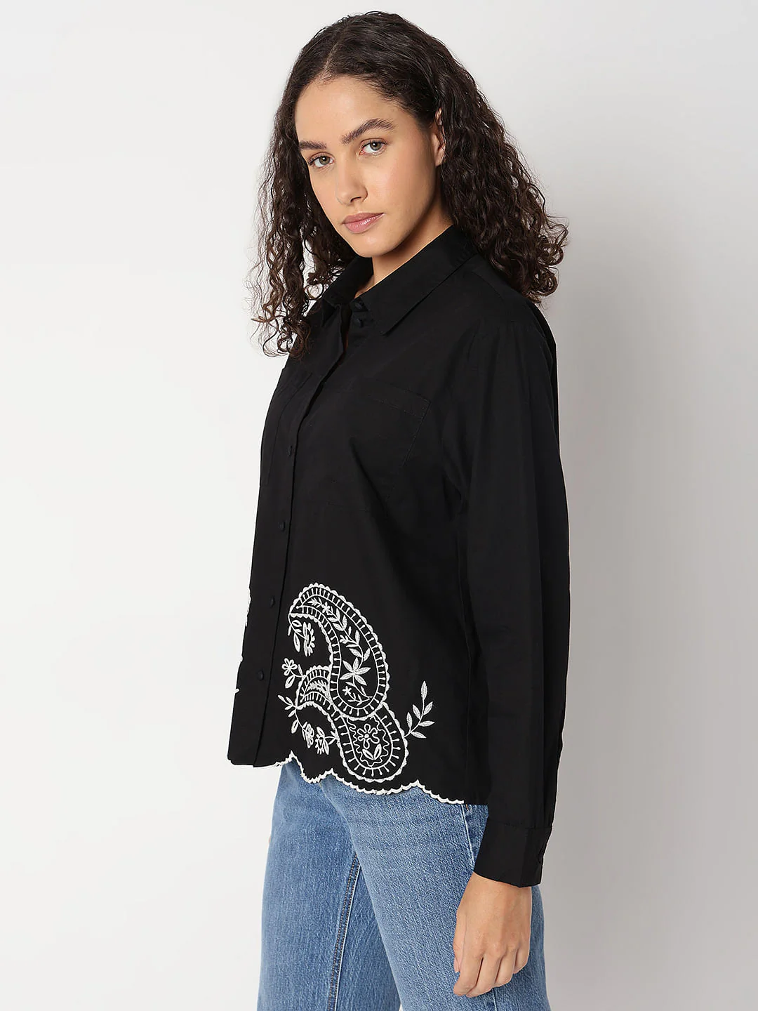 Black Contrast Embroidery Shirt - Image 3