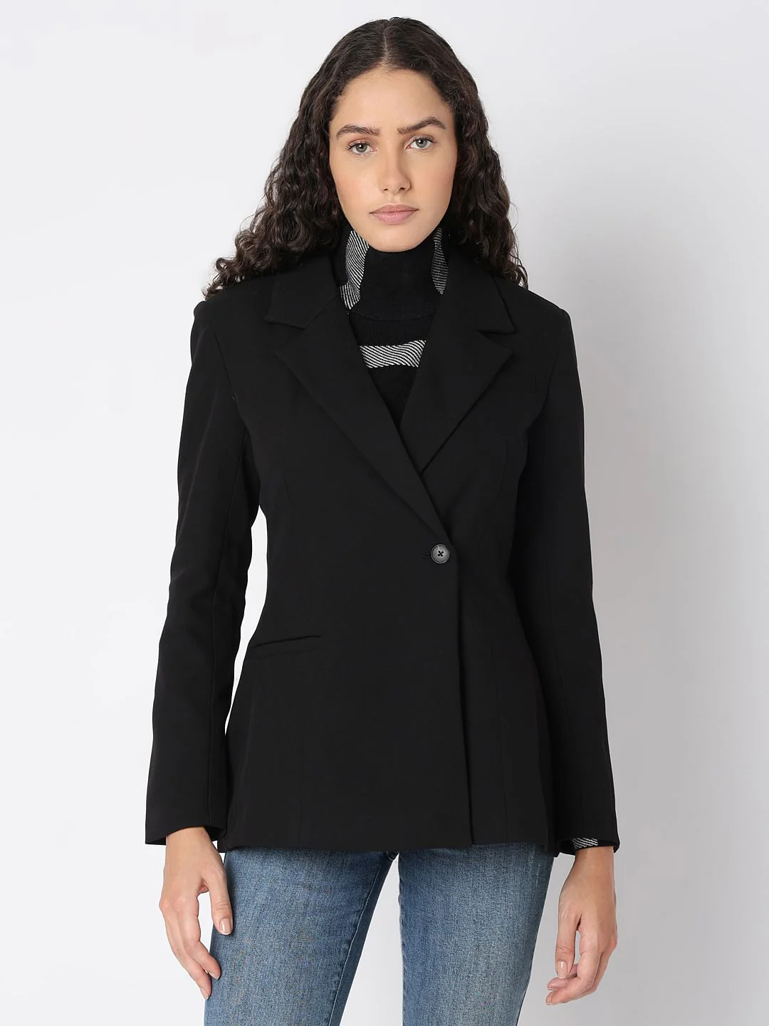 Black Fitted Blazer - Image 2