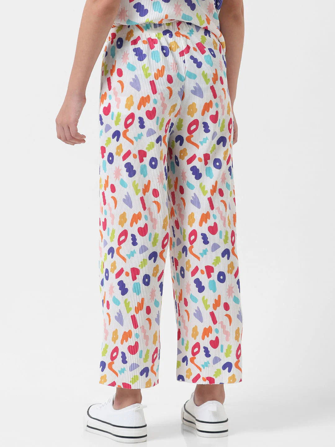 Girl White Mid Rise Pleated Pants - Image 3